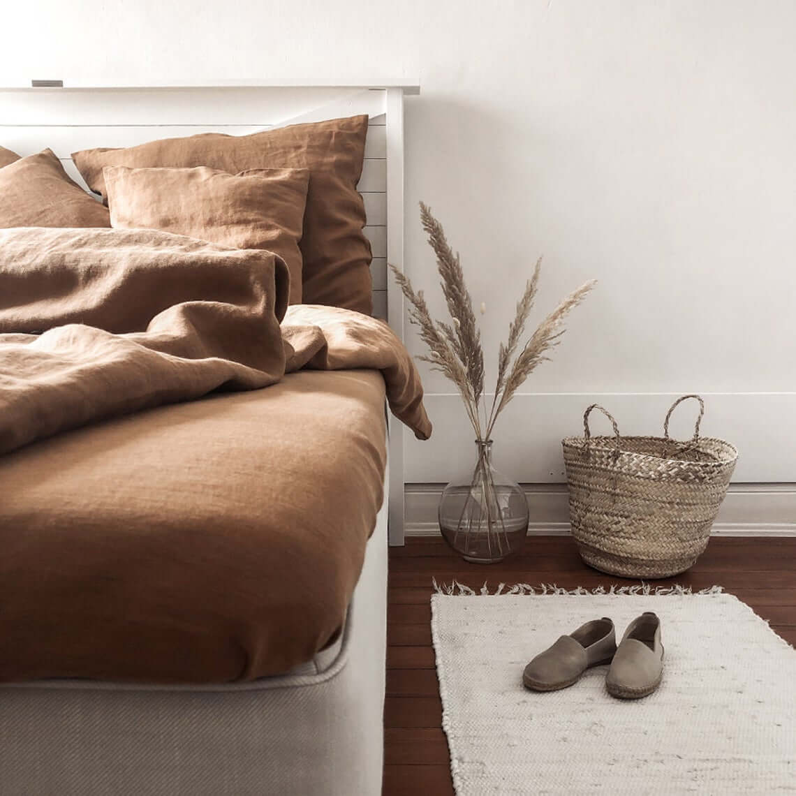 29 Best Earth Tone Colors For Bedroom That You Will Love In 2021