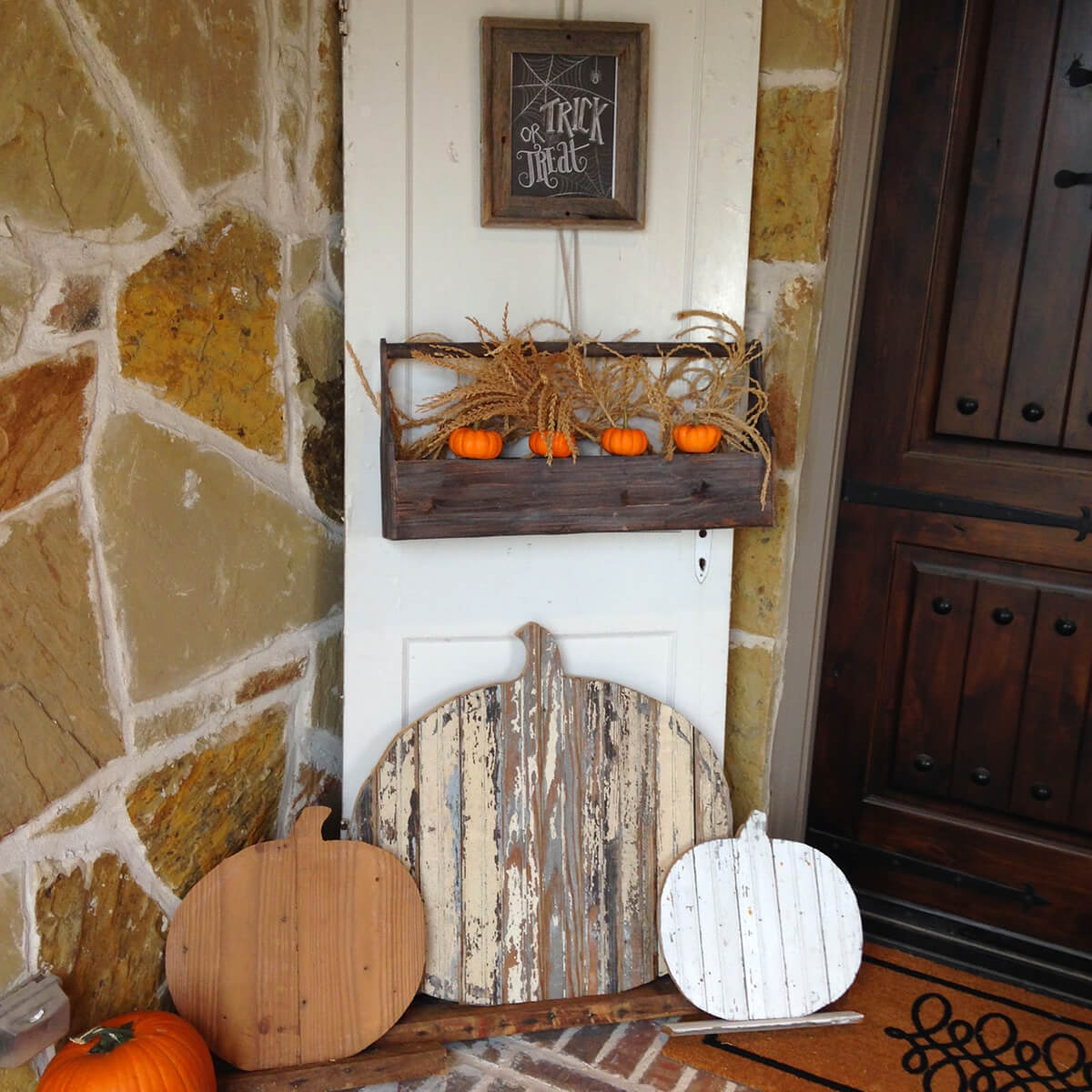 Rustic Painted Wooden Pumpkin Family