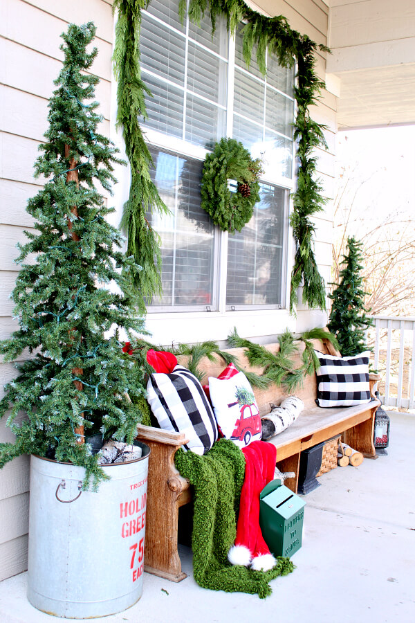 Cozy Joyful Greenery Sitting Area