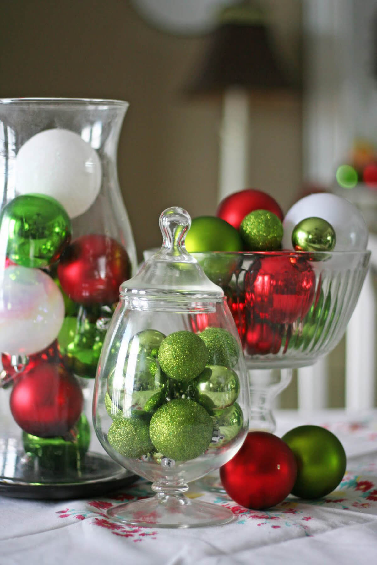 Quick and Easy Ornament Holiday Décor