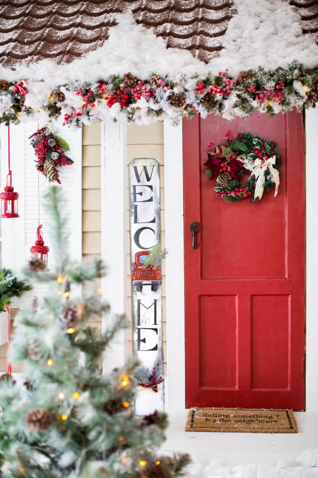 50 Best Christmas Porch Decoration Ideas For 2023