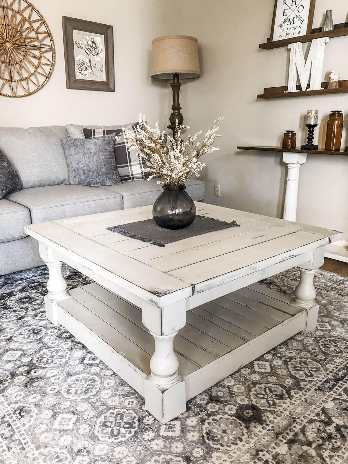 Farmhouse Coffee Table with Baluster Supports