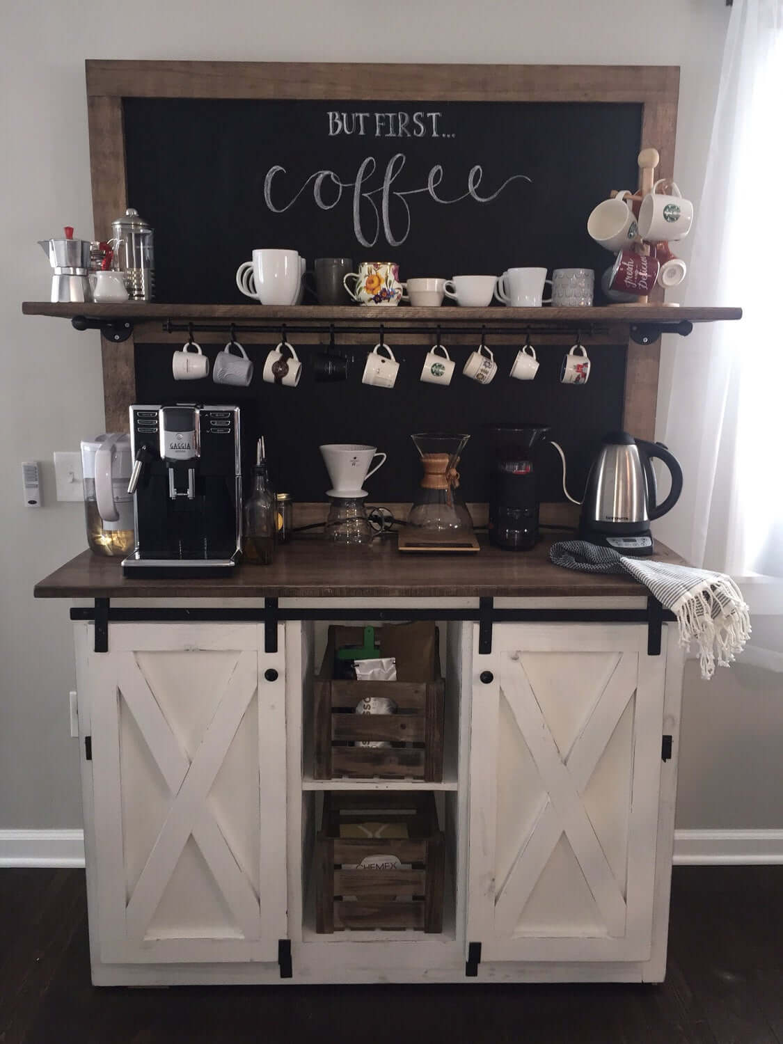 20+ Chic Coffee Bar Ideas that Will Makes You Proud  Coffee bar home,  Farmhouse coffee bar, Coffee bars in kitchen