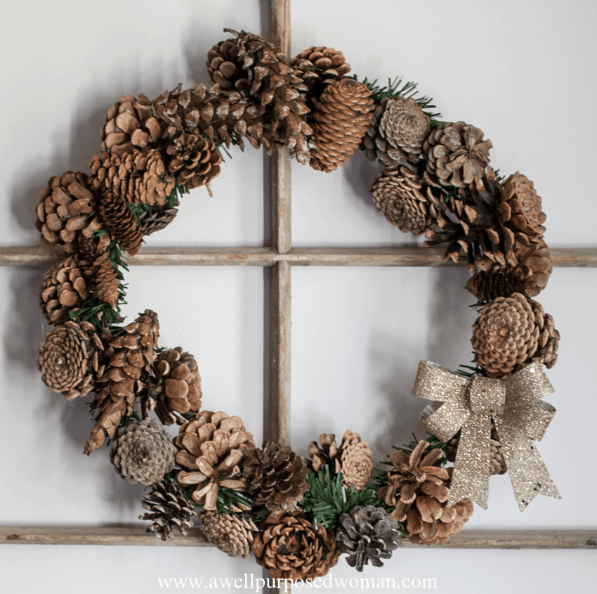 Simple 30 Minute Pinecone Wreath