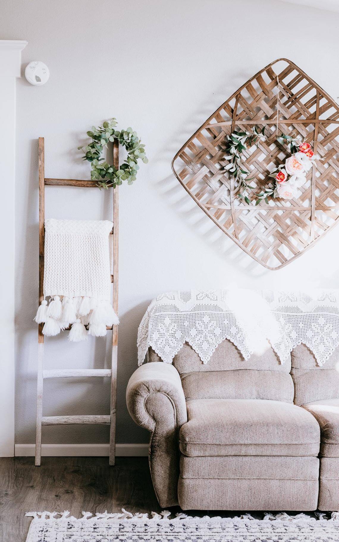 Tall White Dipped Blanket Ladder