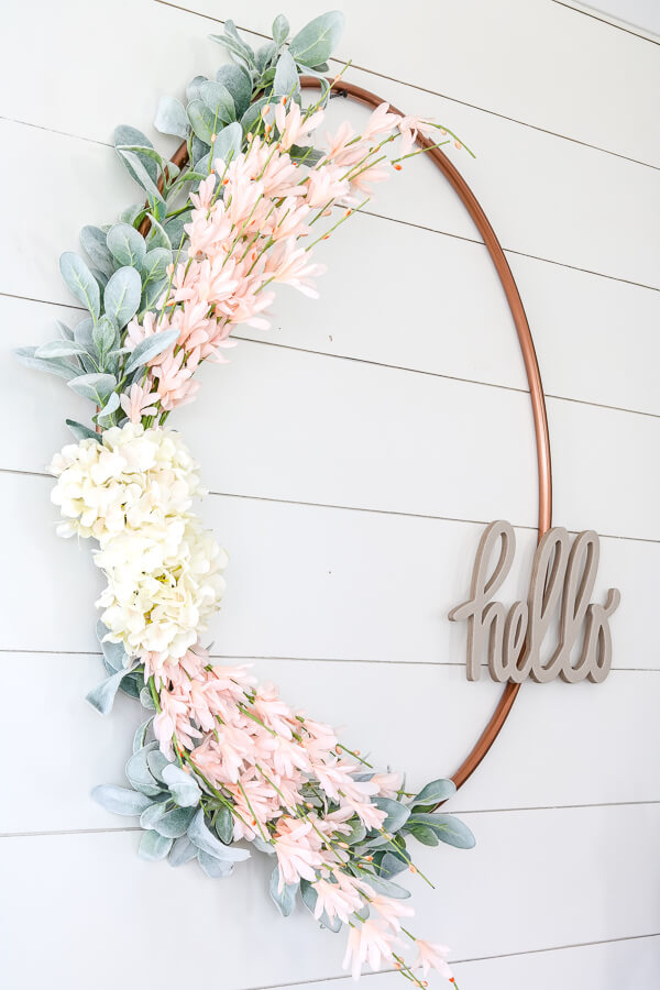 A Soft and Sweet Hello Wire Wreath