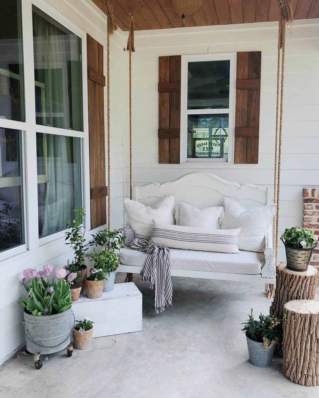 Front Porch Swing With Wood And Aluminum Accents