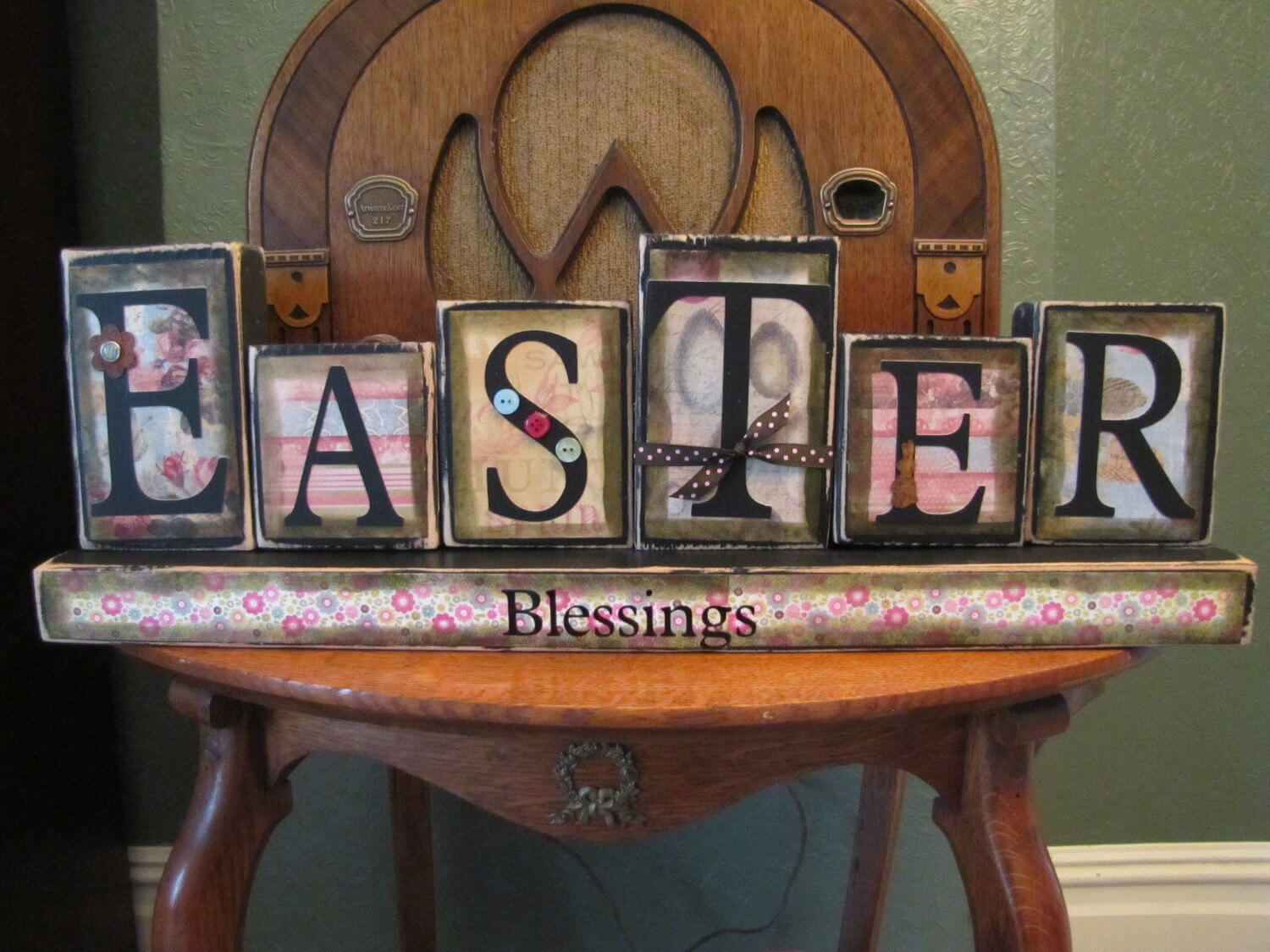 Word Block Easter Sign Decoration