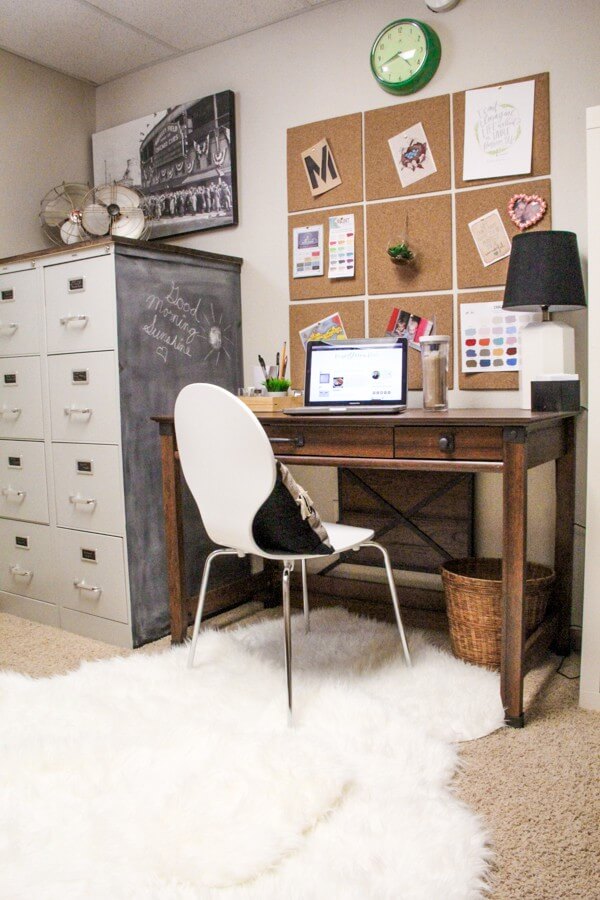 Rustic and Modern Blend Office Room Decor
