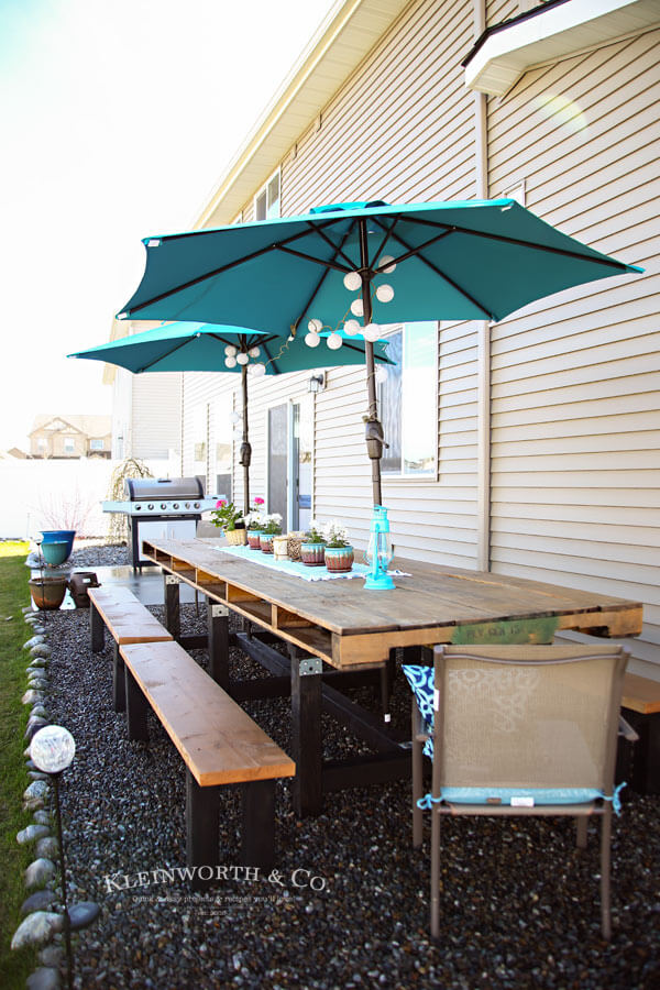 Expand Your Outdoor Dining Area with Pallets