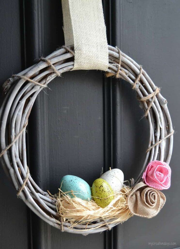 Ovos de Primavera com decote na Grapevine Wreath White Grapevine Wreath