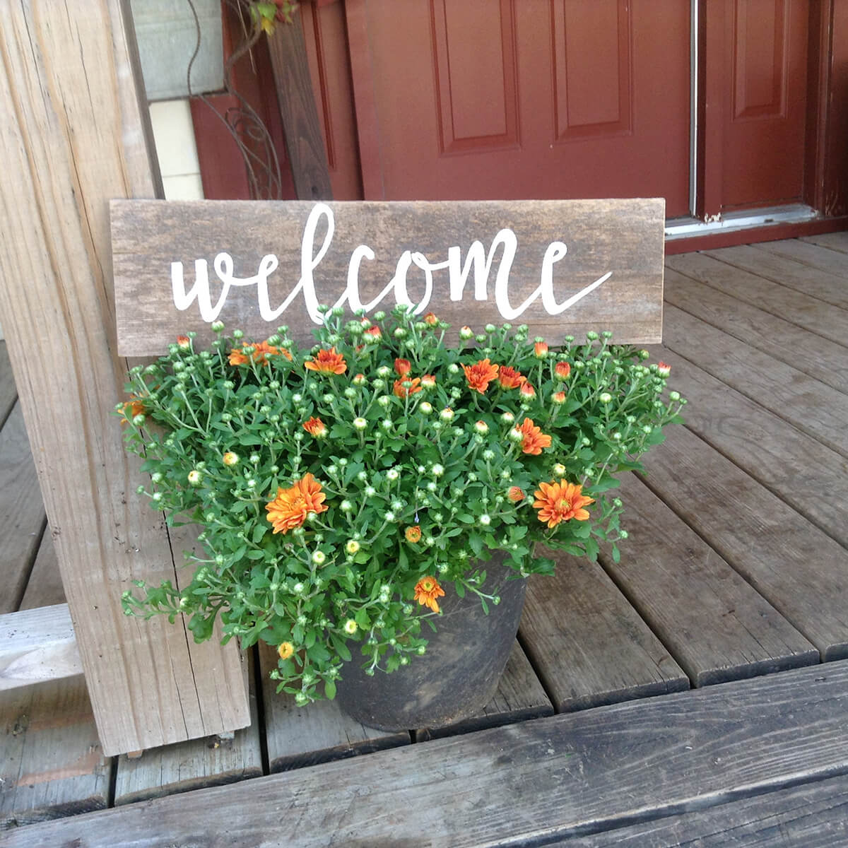 Handmade and Lightweight Country Welcome Sign