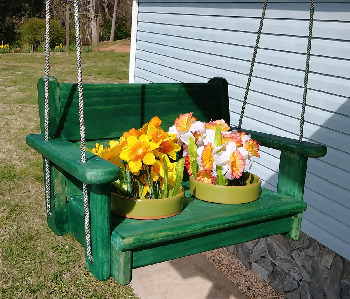 Gator Green Miniature Swing Planter