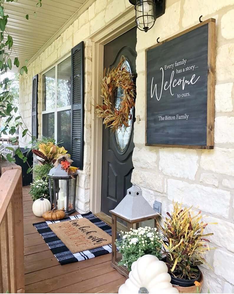 Every Family Has A Story Welcoming Sign Homebnc   24f Best Rustic Farmhouse Porch Decor Ideas Homebnc V5 