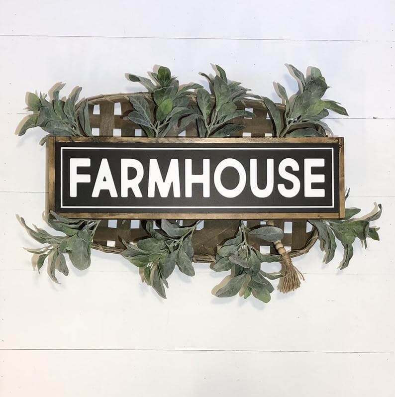 Customized Wooden Farmhouse Sign Décor
