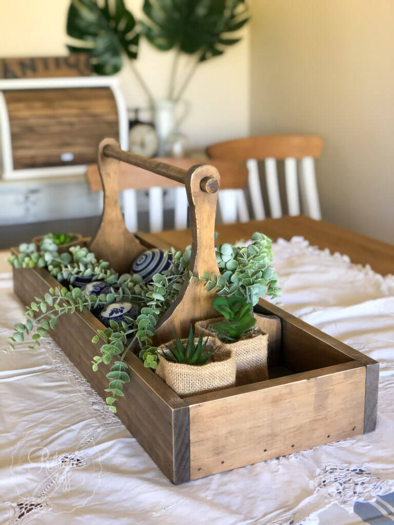 Easy to Carry Tool Tray Planter