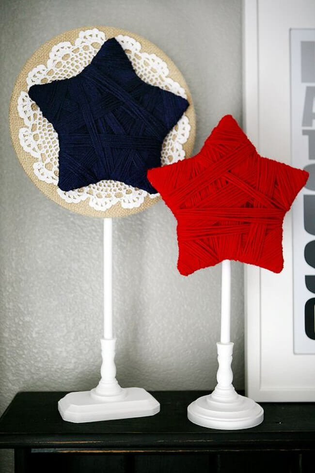 Red and Blue Yarn Stars on Stands