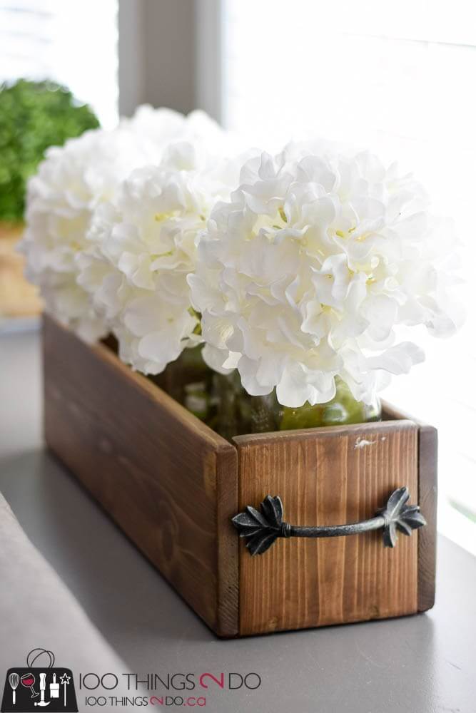 DIY Cedar Fencing Flowerbox Centerpiece
