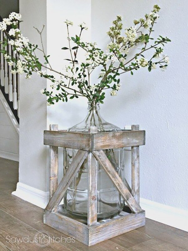 5-gallon Vase With Crate Frame