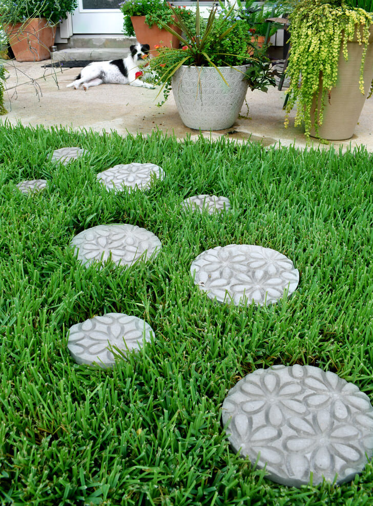 Create an Embossed Stepping Stones Garden Path
