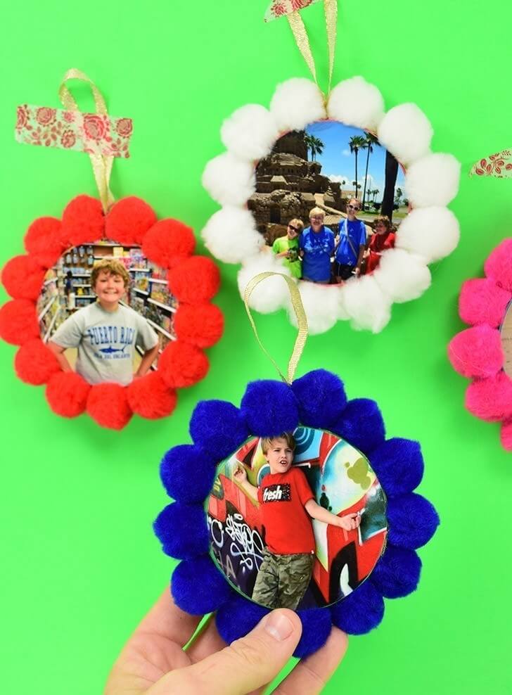 Kid-Friendly Pom Pom DIY Photo Ornaments