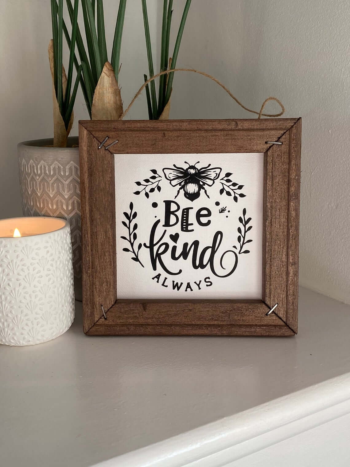 Rustic Farmhouse Bee Kind Small Sign