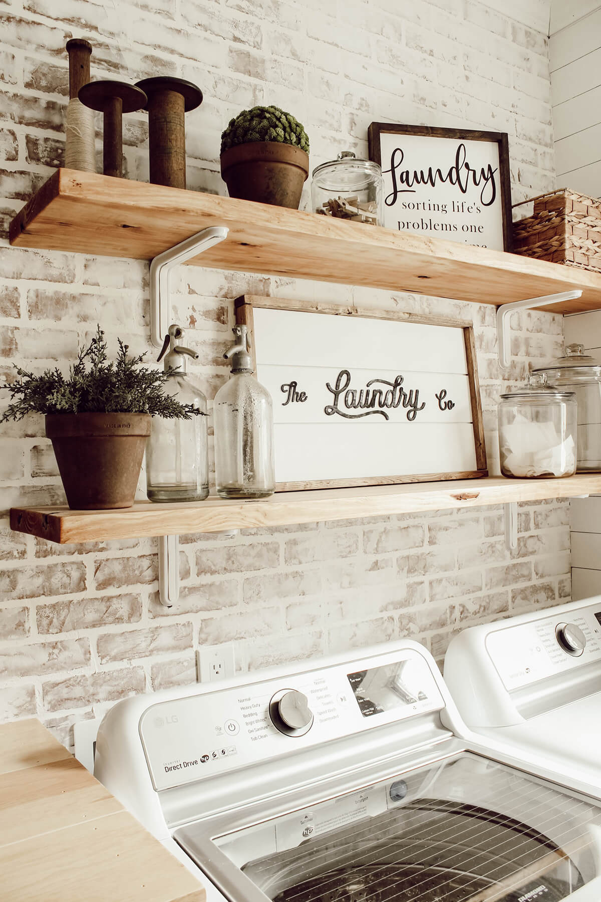 Vintage Laundry Room Decor