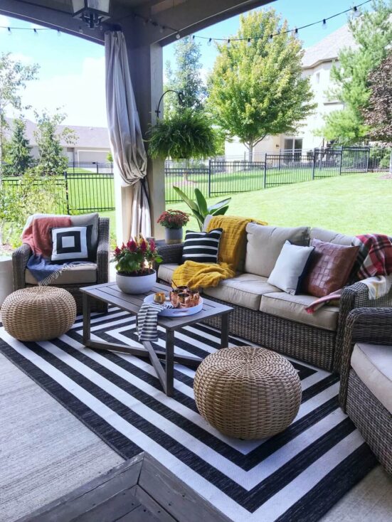 24 Best Outdoor Sitting Area Ideas to Bring Your Space Together in 2024