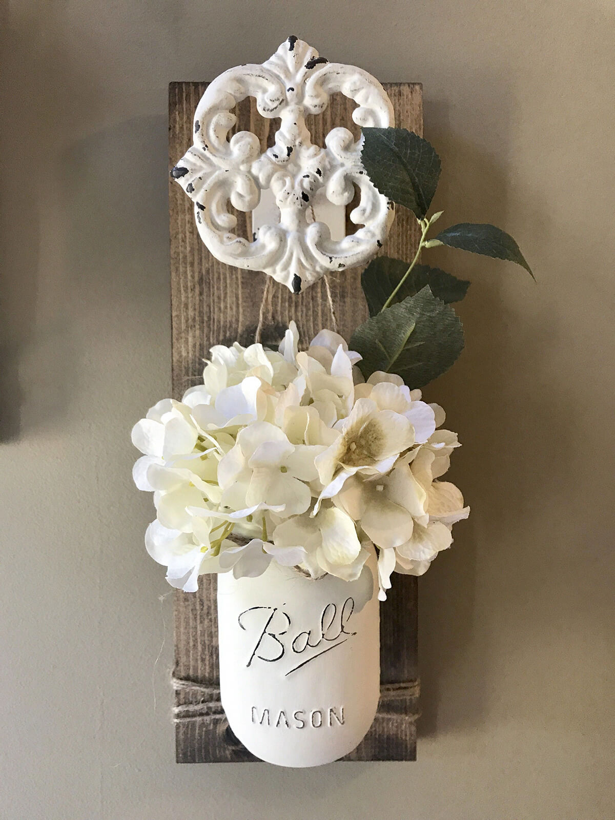 Appliques in vaso di muratore verniciato bianco