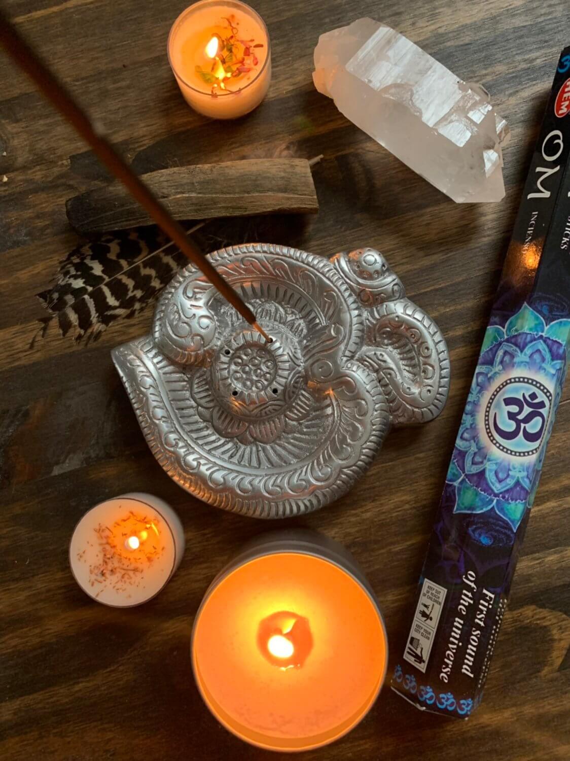 Intricate Incense Holder with Focus Materials