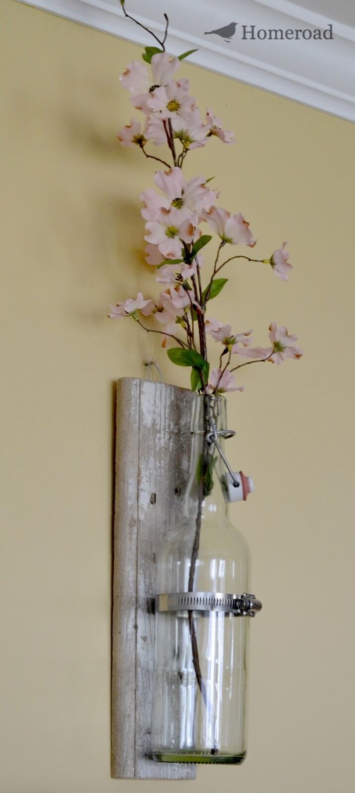 Simple and Elegant Clear Bottle Vase Planters