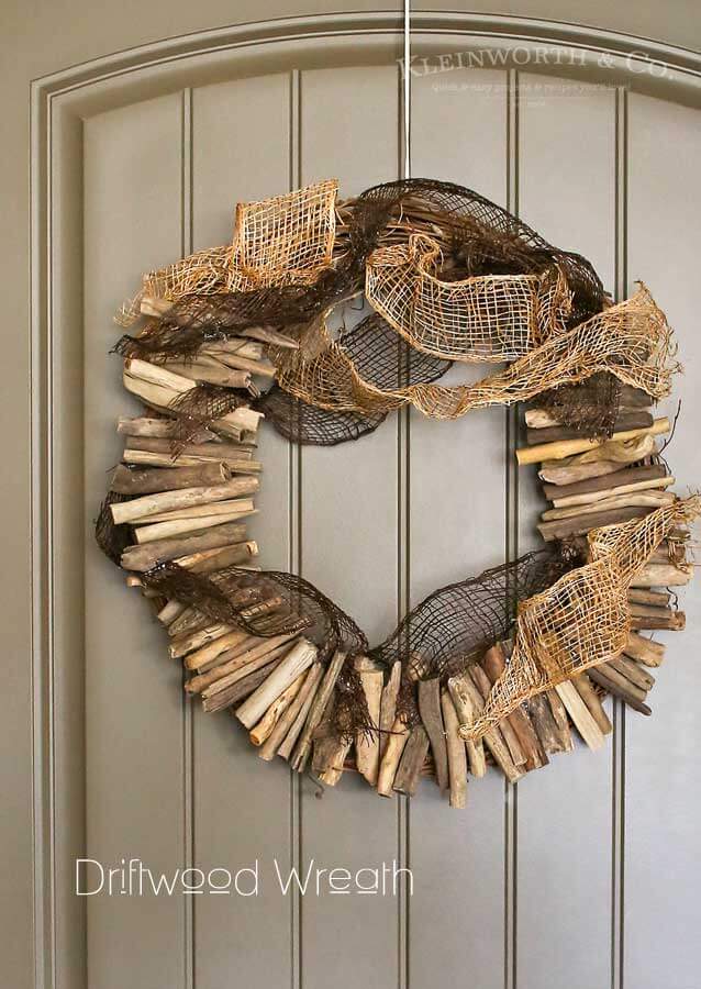 Rustic Burlap and Rigid Driftwood Nautical Wreath