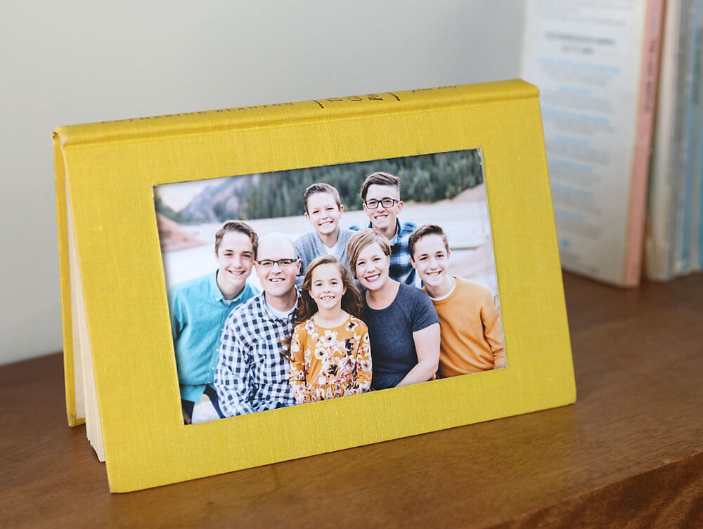 Easy DIY Picture Frame Book