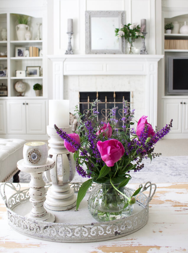 Circular Scrolled Edge Tray with Vase Centerpiece