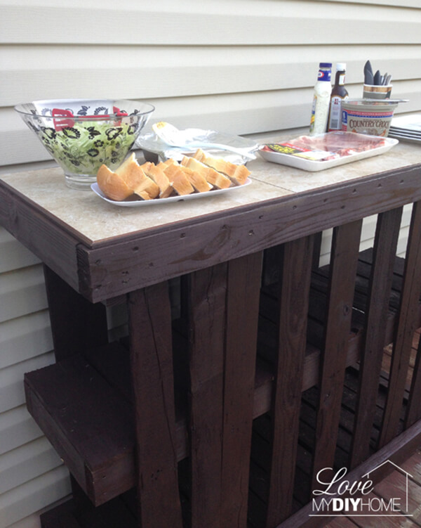 Tile Top Pallet Outdoor Serving Bar