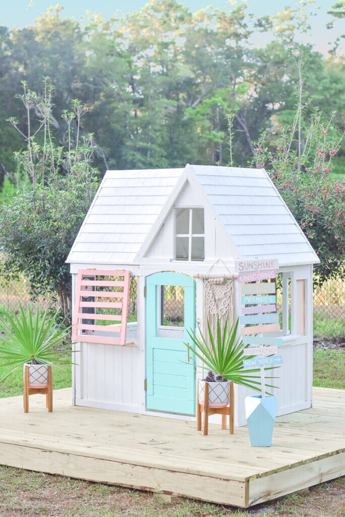 Cool Beach House Playhouse Makeover