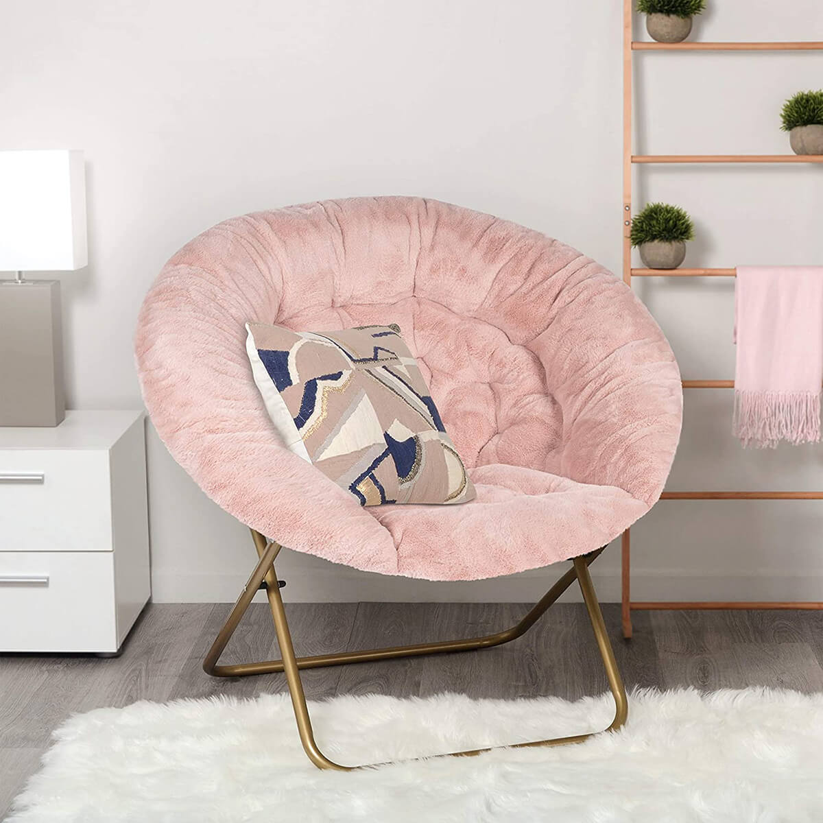 pink fur egg chair