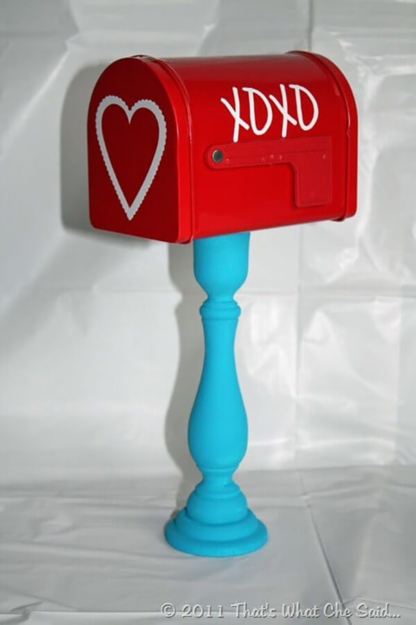 Cute Valentine’s Day Tiny Mailboxes