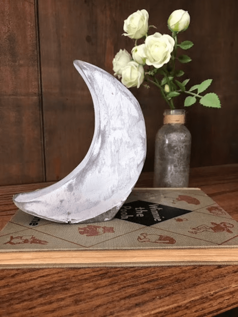 Wooden Crescent Moon Shelf Décor