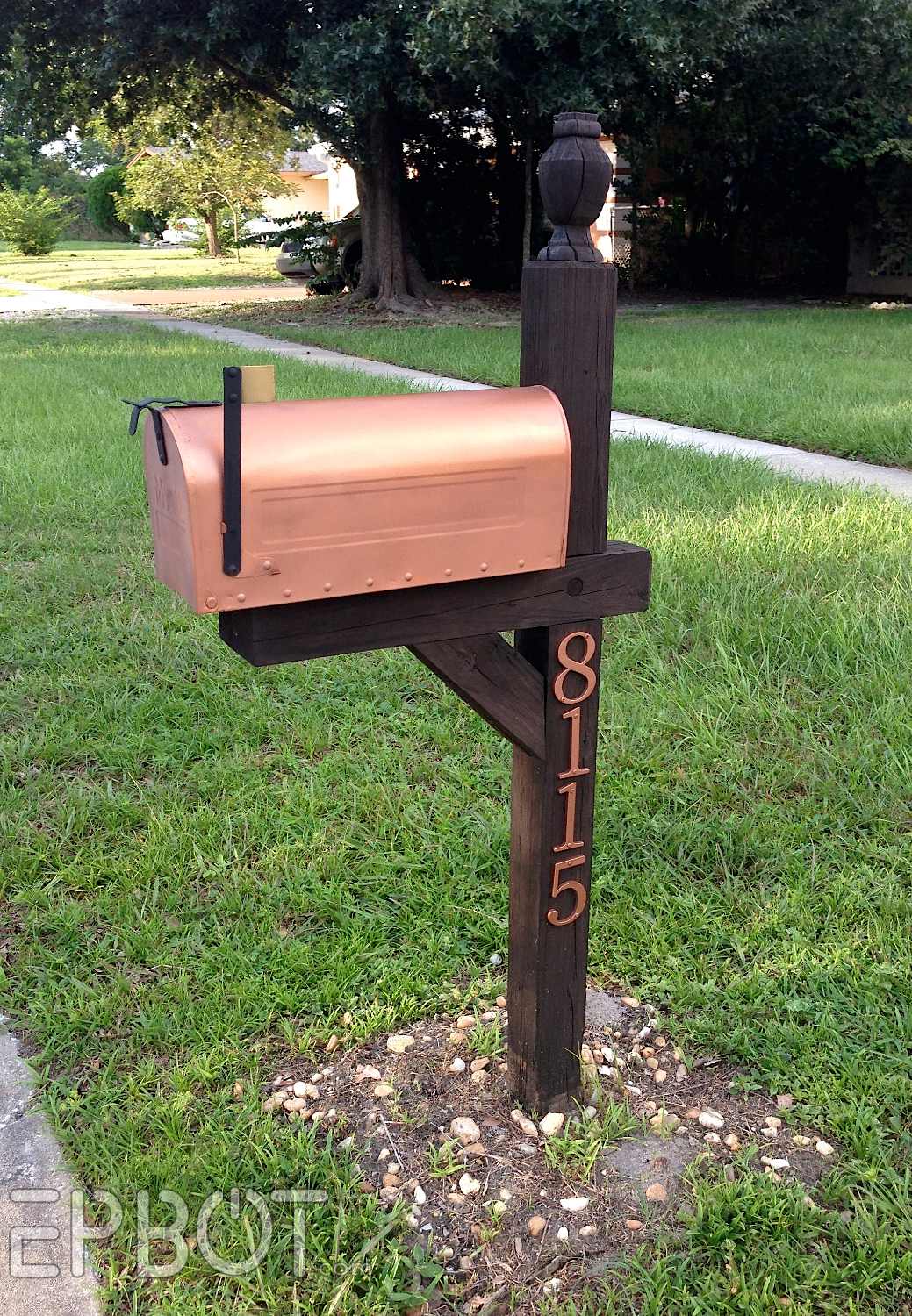 Shiny Copper DIY Mailbox Remodeling