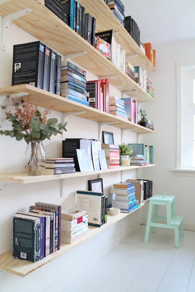 Shabby Chic Rustic and Natural DIY Bookshelf