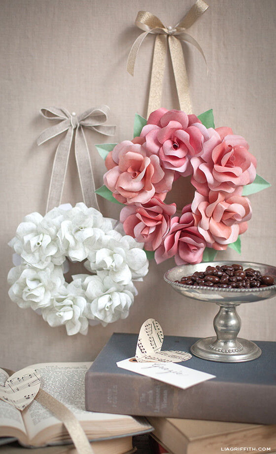 Miniature Pretty Paper Rose Wreath