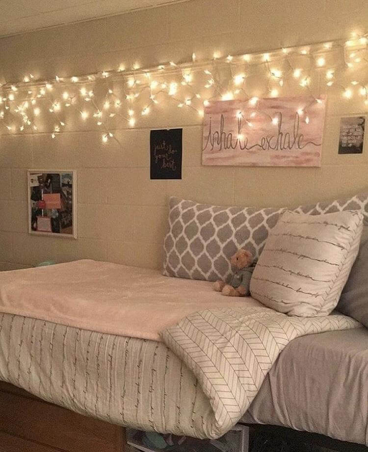 fairy lights bedroom aesthetic