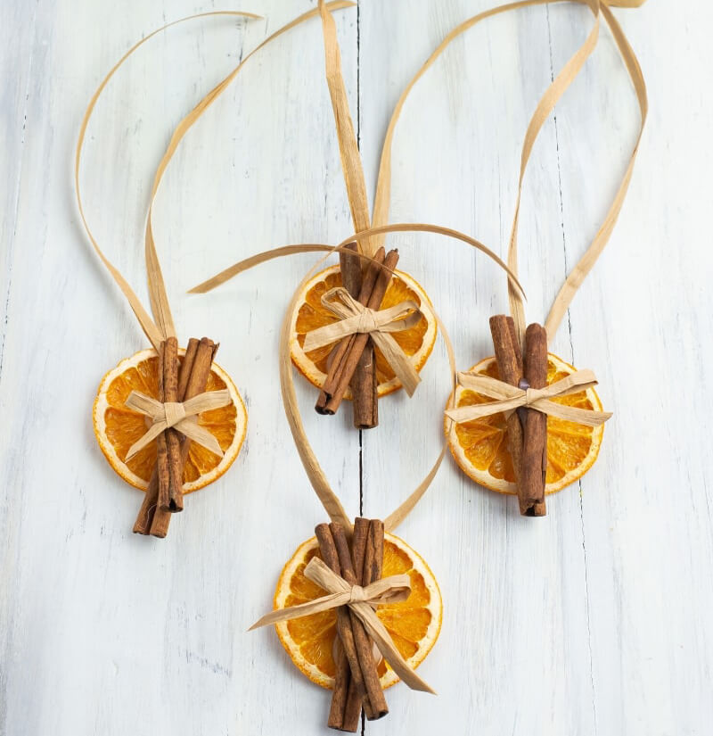 Awesome Dried Orange Slice and Cinnamon Decorations