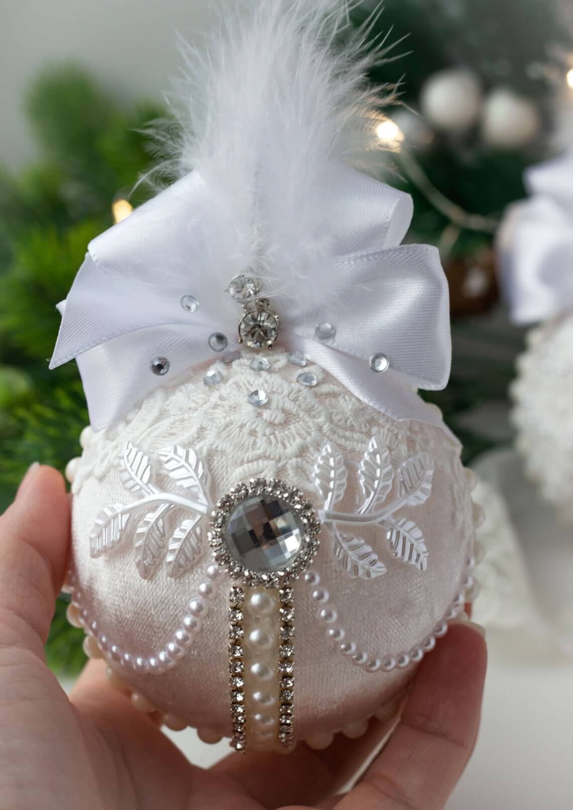 Glamorous White Christmas Ornaments Fit for Royalty