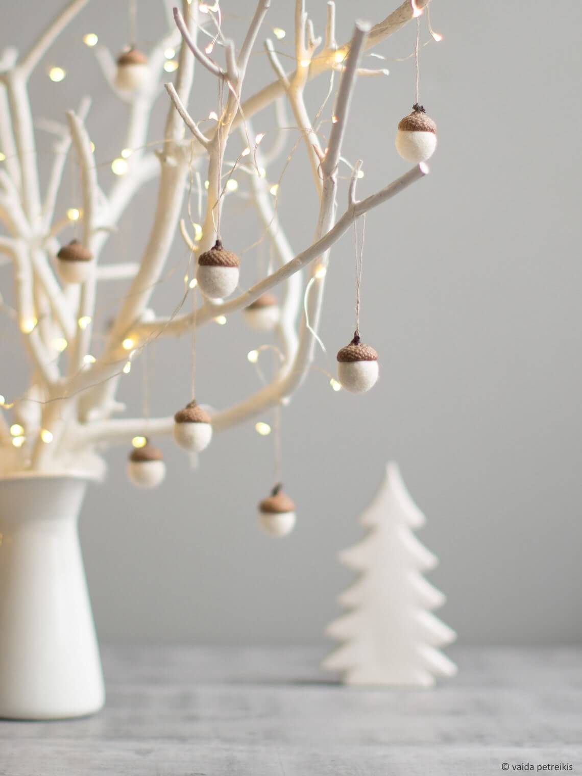 Suspended Acorn Ornaments Made from Natural Materials