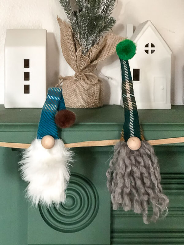 Cool Winter Gnome Garland Idea