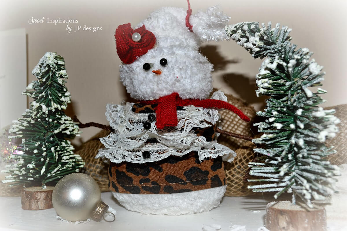 Creative Snow Snowman Winter Decoration Idea