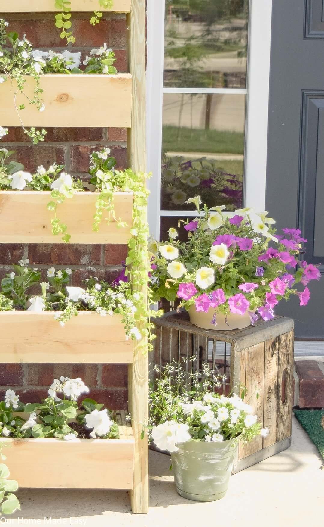 Outdoor Wooden Boxed Planter Ladder