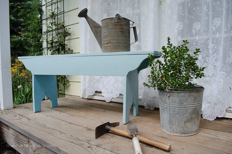 Cute and Clever Victorian Garden Bench